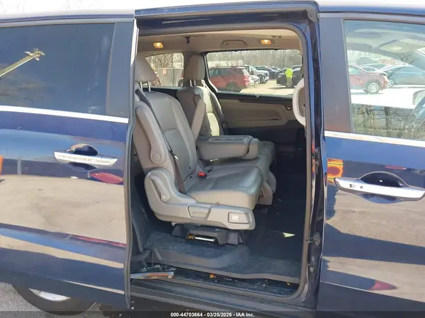 5FNRL6H78JB021006 2018 HONDA ODYSSEY - Image 8