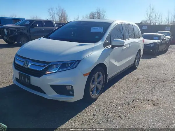 5FNRL6H78JB021832 2018 HONDA ODYSSEY - Image 2