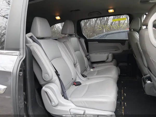 5FNRL6H78JB027033 2018 HONDA ODYSSEY - Image 8