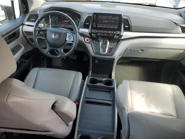 5FNRL6H78JB029722 2018 HONDA ODYSSEY - Image 8