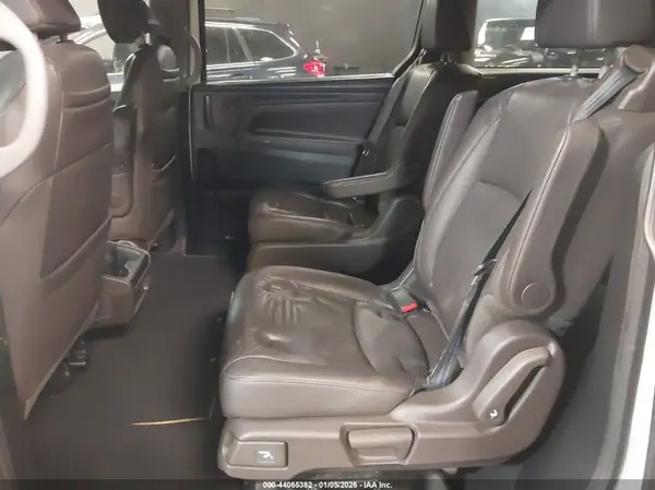 5FNRL6H78JB030014 2018 HONDA ODYSSEY - Image 8
