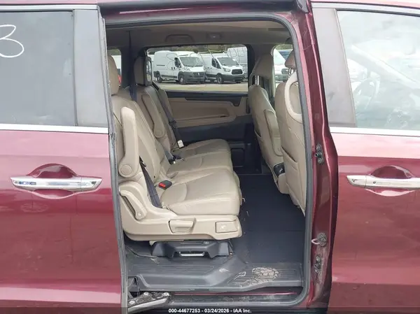 5FNRL6H78JB030241 2018 HONDA ODYSSEY - Image 8