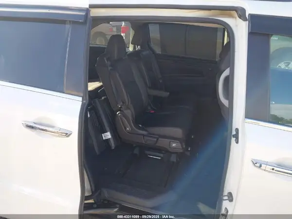 5FNRL6H78JB032491 2018 HONDA ODYSSEY - Image 8