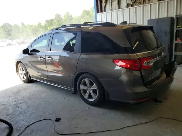 5FNRL6H78JB035830 2018 HONDA ODYSSEY - Image 2