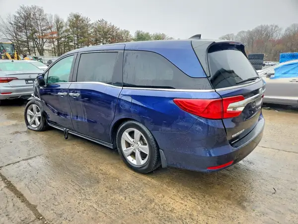 5FNRL6H78JB045547 2018 HONDA ODYSSEY - Image 2