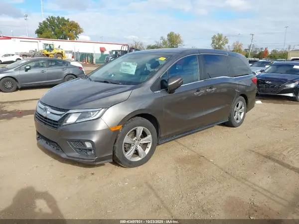 5FNRL6H78JB049274 2018 HONDA ODYSSEY - Image 2