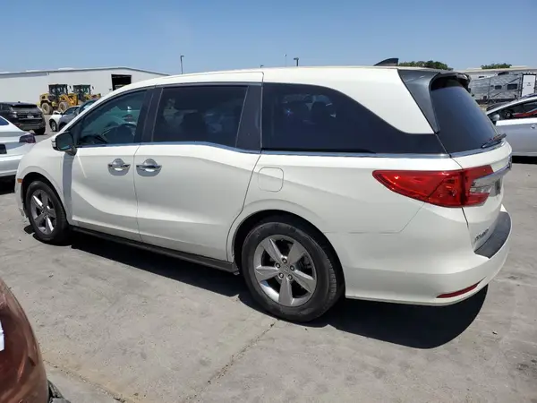 5FNRL6H78JB053261 2018 HONDA ODYSSEY - Image 2