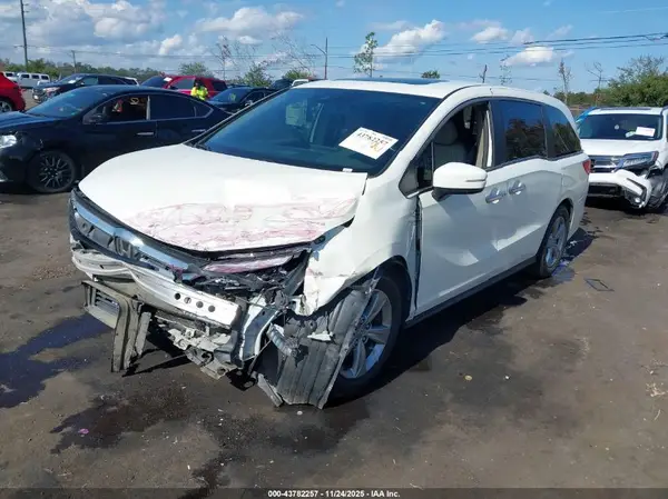 5FNRL6H78JB055916 2018 HONDA ODYSSEY - Image 2