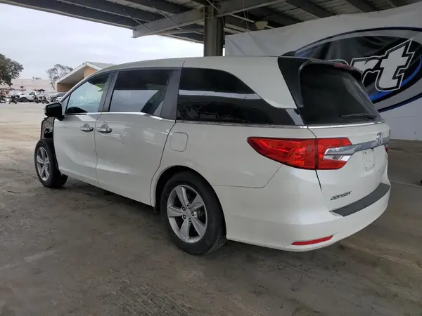 5FNRL6H78JB056418 2018 HONDA ODYSSEY - Image 2