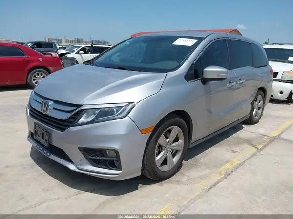 5FNRL6H78JB064938 2018 HONDA ODYSSEY - Image 2
