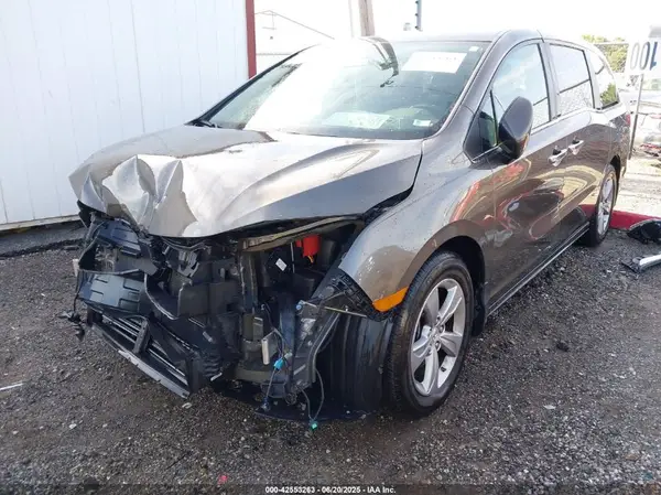 5FNRL6H78JB069928 2018 HONDA ODYSSEY - Image 2