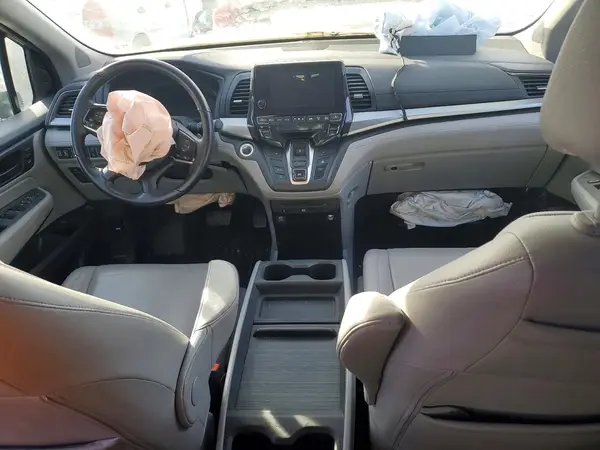 5FNRL6H78JB070898 2018 HONDA ODYSSEY - Image 8