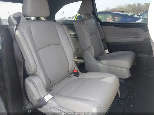5FNRL6H78JB071999 2018 HONDA ODYSSEY - Image 8