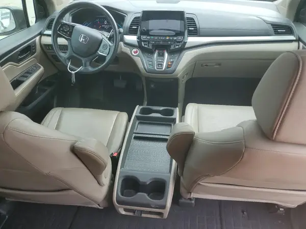 5FNRL6H78JB072151 2018 HONDA ODYSSEY - Image 8