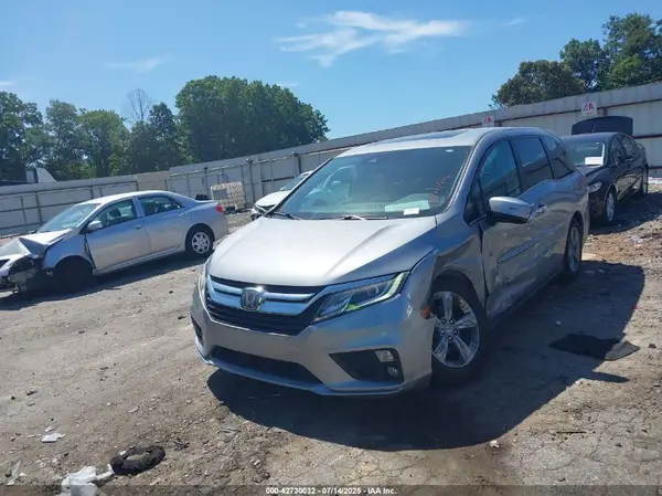 5FNRL6H78JB074742 2018 HONDA ODYSSEY - Image 2