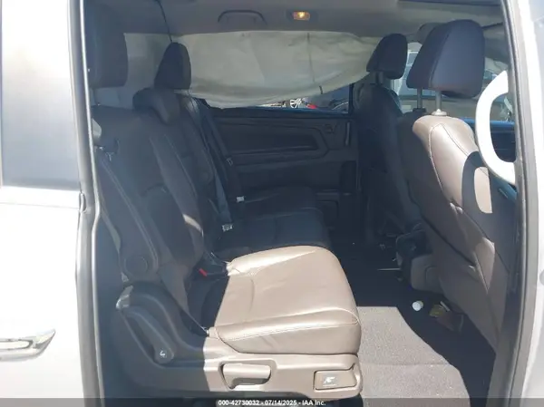 5FNRL6H78JB074742 2018 HONDA ODYSSEY - Image 8