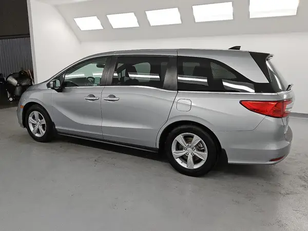 5FNRL6H78JB079617 2018 HONDA ODYSSEY - Image 2
