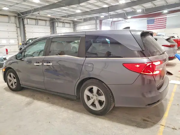 5FNRL6H78JB081996 2018 HONDA ODYSSEY - Image 2