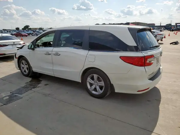 5FNRL6H78JB082811 2018 HONDA ODYSSEY - Image 2