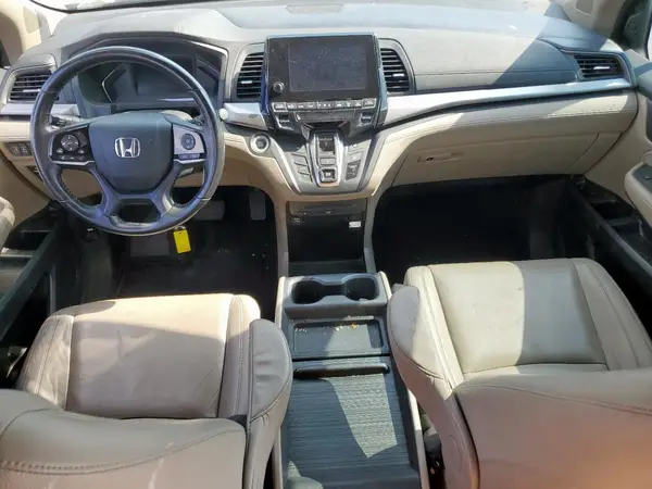 5FNRL6H78JB082811 2018 HONDA ODYSSEY - Image 8