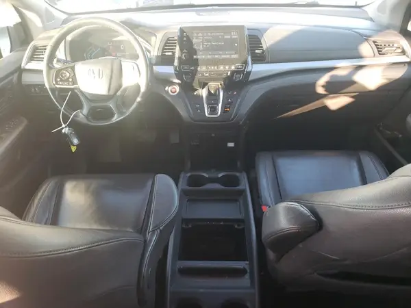 5FNRL6H78JB085899 2018 HONDA ODYSSEY - Image 8