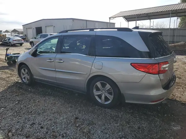 5FNRL6H78JB092013 2018 HONDA ODYSSEY - Image 2