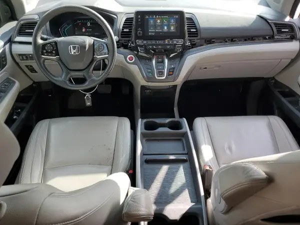 5FNRL6H78JB092013 2018 HONDA ODYSSEY - Image 8