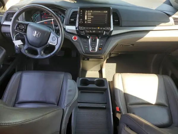 5FNRL6H78JB095073 2018 HONDA ODYSSEY - Image 8