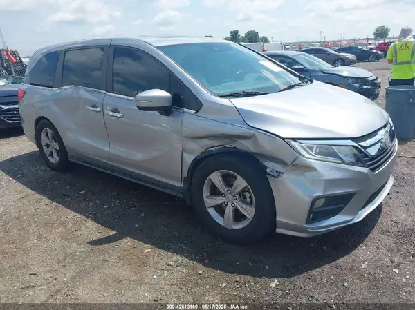 5FNRL6H78JB098586 2018 HONDA ODYSSEY - Image 1