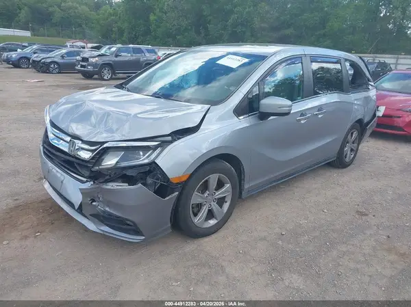 5FNRL6H78JB099303 2018 HONDA ODYSSEY - Image 2