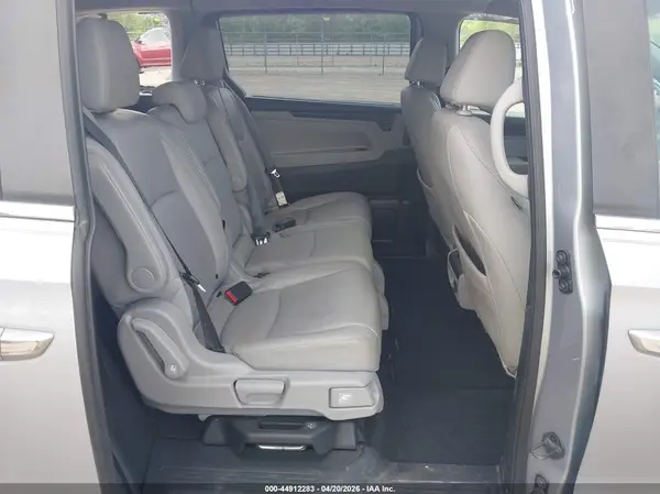 5FNRL6H78JB099303 2018 HONDA ODYSSEY - Image 8