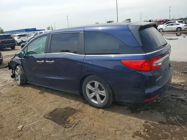5FNRL6H78JB100675 2018 HONDA ODYSSEY - Image 2