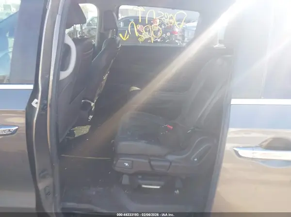 5FNRL6H78JB100918 2018 HONDA ODYSSEY - Image 8
