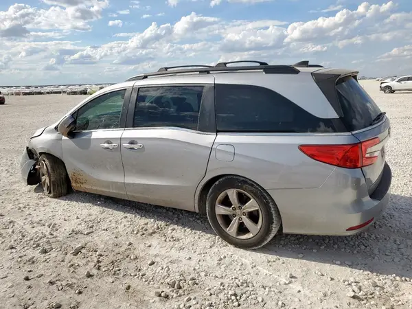5FNRL6H78JB101440 2018 HONDA ODYSSEY - Image 2
