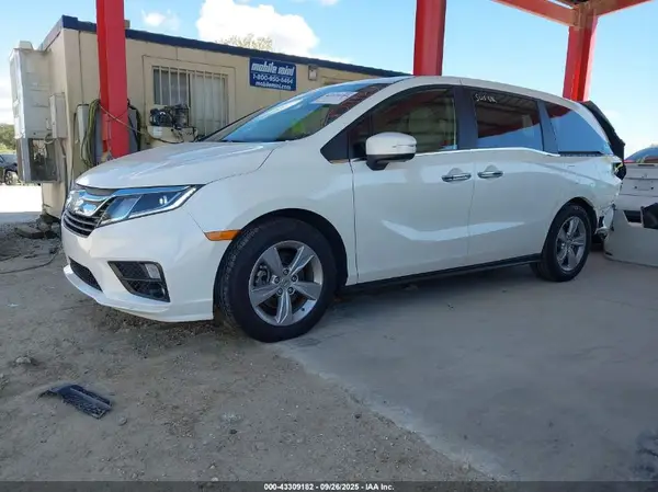 5FNRL6H78JB103415 2018 HONDA ODYSSEY - Image 2