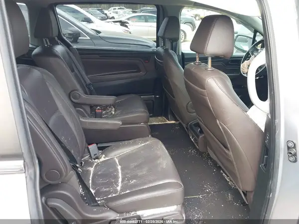 5FNRL6H78JB111854 2018 HONDA ODYSSEY - Image 8
