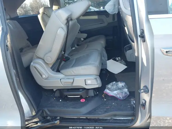 5FNRL6H78KB047087 2019 HONDA ODYSSEY - Image 8