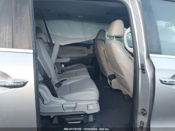 5FNRL6H78MB000578 2021 HONDA ODYSSEY - Image 8