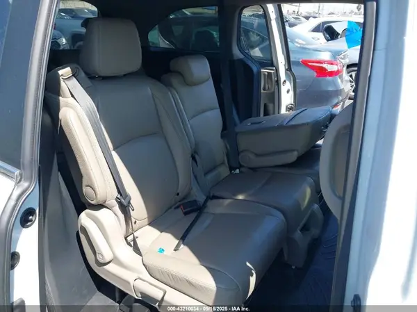 5FNRL6H78NB043593 2022 HONDA ODYSSEY - Image 8