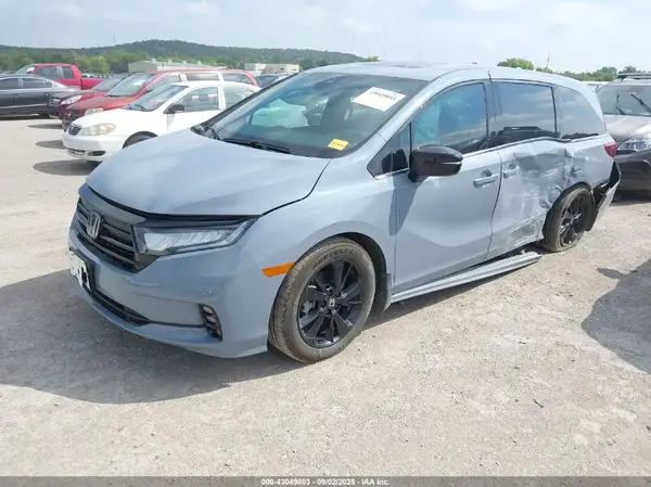 5FNRL6H78PB011522 2023 HONDA ODYSSEY - Image 2