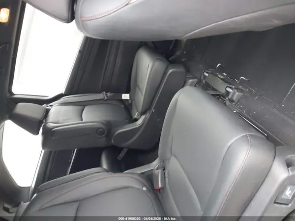 5FNRL6H78RB048170 2024 HONDA ODYSSEY - Image 8