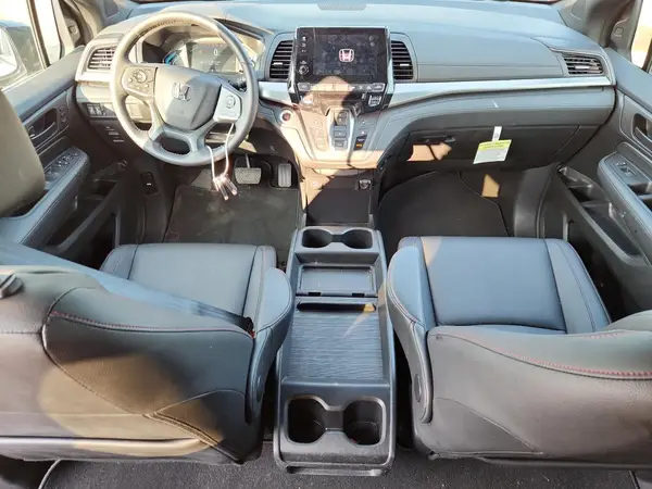 5FNRL6H78RB070900 2024 HONDA ODYSSEY - Image 8