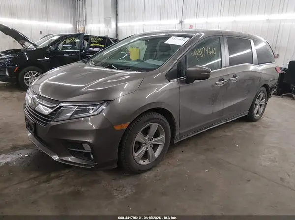 5FNRL6H79JB002383 2018 HONDA ODYSSEY - Image 2