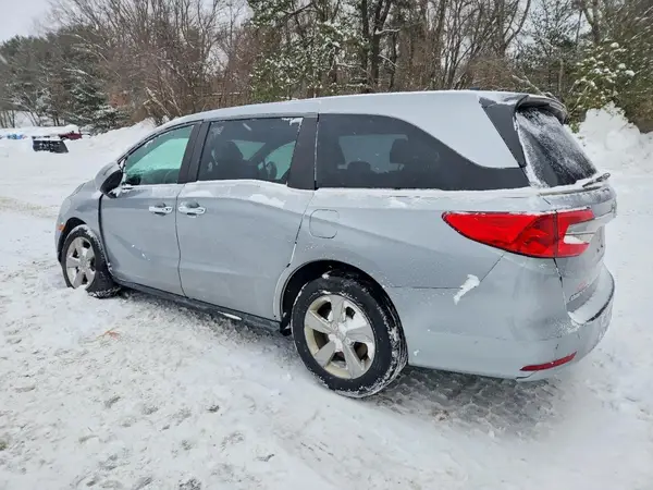 5FNRL6H79JB003260 2018 HONDA ODYSSEY - Image 2