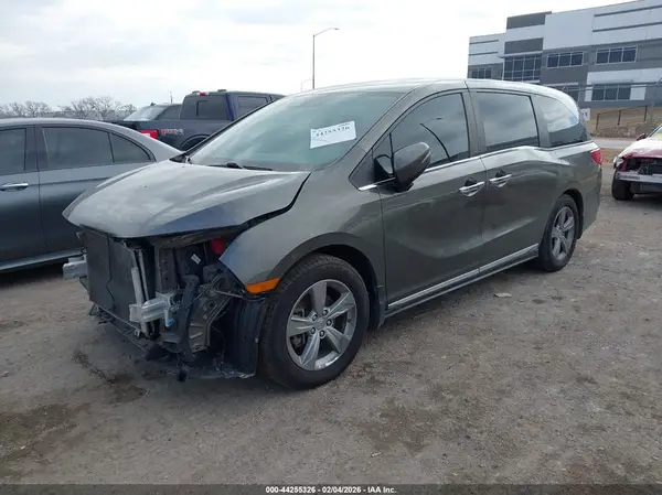5FNRL6H79JB005560 2018 HONDA ODYSSEY - Image 2