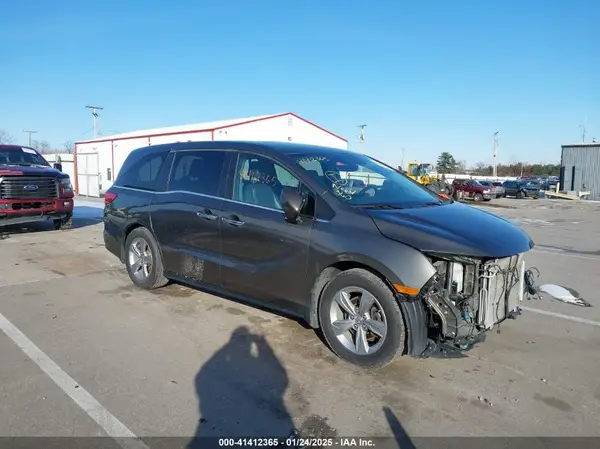 5FNRL6H79JB010516 2018 HONDA ODYSSEY - Image 1