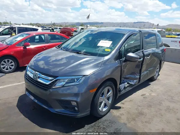 5FNRL6H79JB011634 2018 HONDA ODYSSEY - Image 2