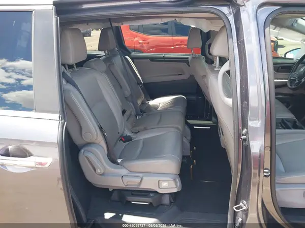 5FNRL6H79JB011634 2018 HONDA ODYSSEY - Image 8