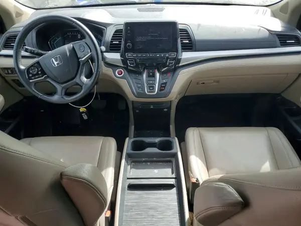 5FNRL6H79JB013657 2018 HONDA ODYSSEY - Image 8