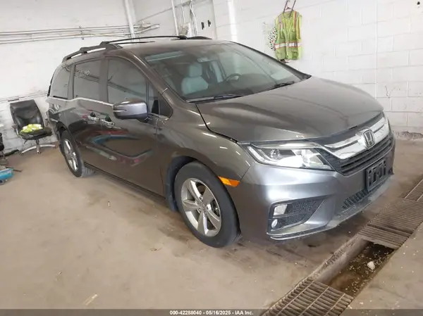 5FNRL6H79JB013982 2018 HONDA ODYSSEY - Image 1